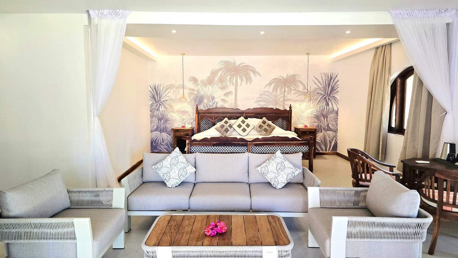 Garden Room with classic island styling